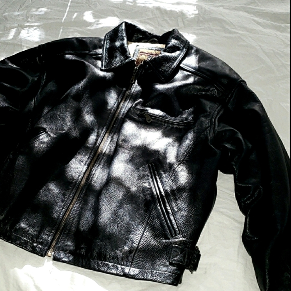 VINTAGE I.O.U double cowhide black leather mens size Sm